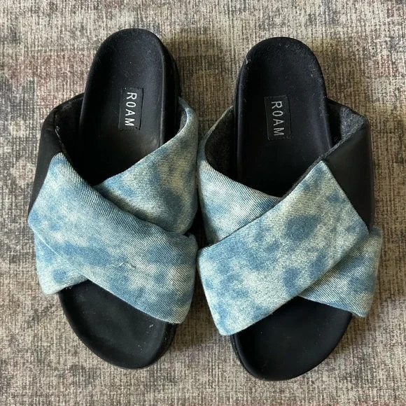 ROAM Blue and Black Crisscross Sandals - Picture 3 of 4